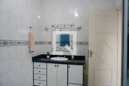 Casa à venda com 306m², 3 quartos e 5 vagasBanheiro Social