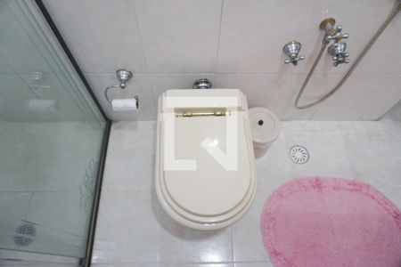 Casa à venda com 306m², 3 quartos e 5 vagasBanheiro da Suíte