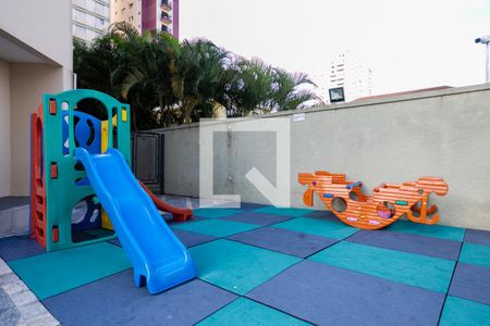 Apartamento à venda com 60m², 2 quartos e 1 vaga Apartamento à venda com 60m², 2 quartos e 1 vagaÁrea comum - Playground