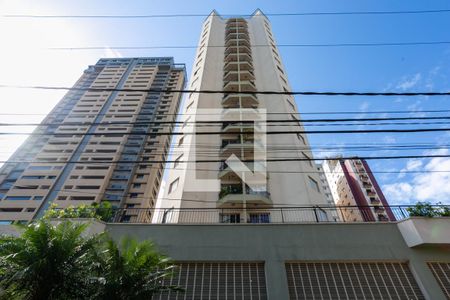 Apartamento à venda com 60m², 2 quartos e 1 vaga Apartamento à venda com 60m², 2 quartos e 1 vagaFachada do prédio