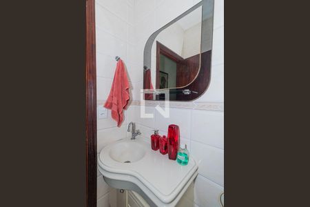 Casa à venda com 104m², 2 quartos e 4 vagas Casa à venda com 104m², 2 quartos e 4 vagasBanheiro da Suíte 2