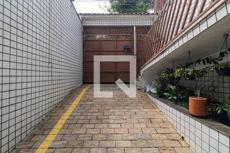 Casa à venda com 104m², 2 quartos e 4 vagas Casa à venda com 104m², 2 quartos e 4 vagasGaragem