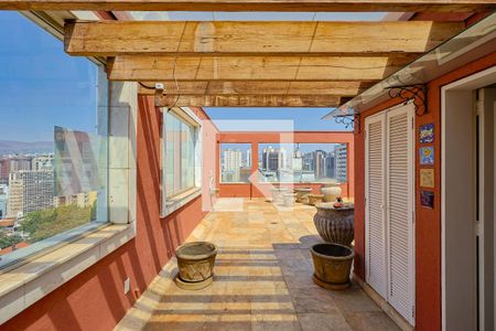 Apartamento à venda com 296m², 3 quartos e 3 vagasCobertura