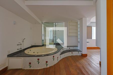 Apartamento à venda com 296m², 3 quartos e 3 vagasSuíte 2