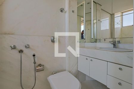 Apartamento à venda com 296m², 3 quartos e 3 vagasSuíte 1