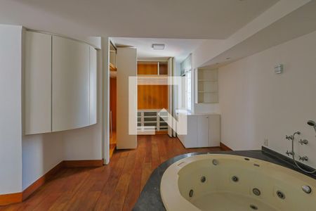 Apartamento à venda com 296m², 3 quartos e 3 vagasSuíte 2