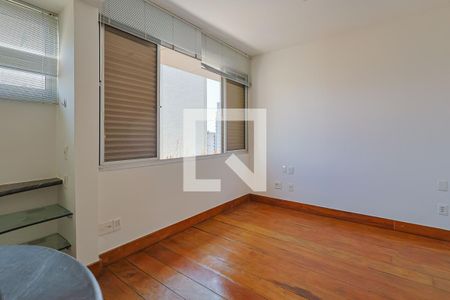 Apartamento à venda com 296m², 3 quartos e 3 vagasSuíte 2