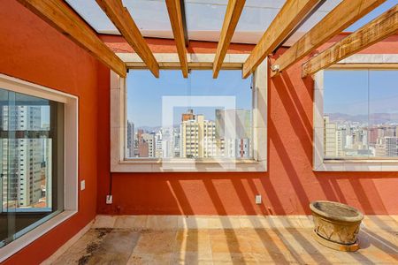 Apartamento à venda com 296m², 3 quartos e 3 vagasCobertura