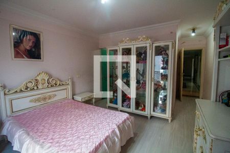 Casa para alugar com 573m², 4 quartos e 7 vagasQuarto 4 - Suíte