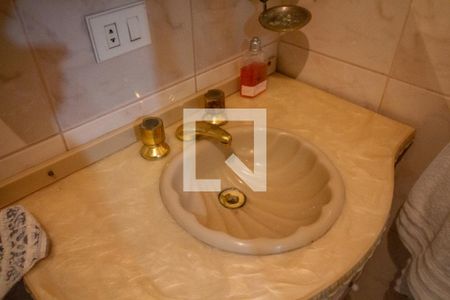 Casa para alugar com 573m², 4 quartos e 7 vagasBanheiro da Suíte 4