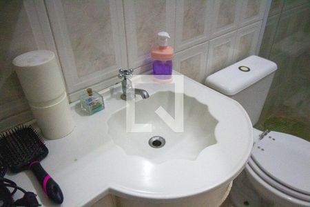 Casa para alugar com 573m², 4 quartos e 7 vagasBanheiro de Serviço