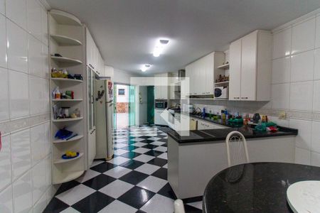 Casa para alugar com 573m², 4 quartos e 7 vagasCozinha