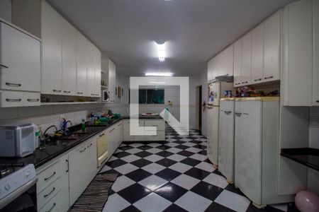 Casa para alugar com 573m², 4 quartos e 7 vagasCozinha