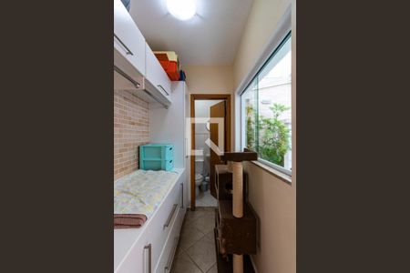 Casa à venda com 230m², 3 quartos e 4 vagas1o. Andar - Quarto de serviço