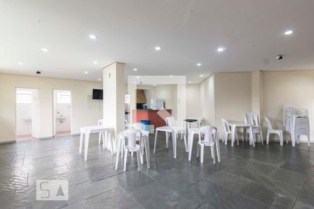Apartamento para alugar com 50m², 2 quartos e 1 vaga Apartamento para alugar com 50m², 2 quartos e 1 vagaÁrea comum - Salão de festas 1