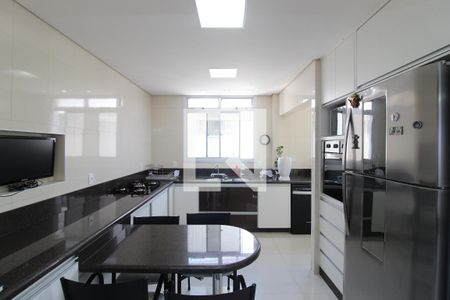 Apartamento à venda com 190m², 3 quartos e 2 vagas