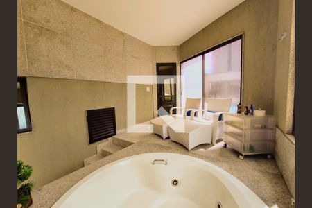 Apartamento à venda com 587m², 3 quartos e 6 vagas