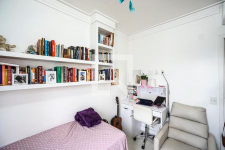 Apartamento à venda com 138m², 3 quartos e 3 vagasQuarto 02