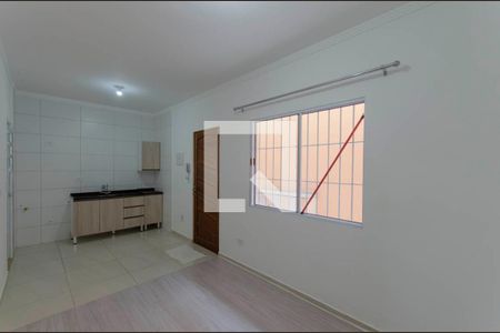 Sala e Cozinha de apartamento para alugar com 1 quarto, 33m² em Artur Alvim, São Paulo