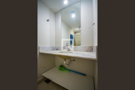 Apartamento para alugar com 38m², 1 quarto e sem vaga Apartamento para alugar com 38m², 1 quarto e sem vagaBanheiro