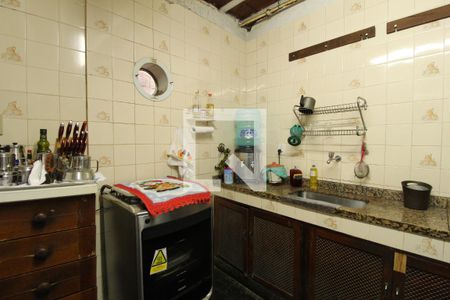 Casa à venda com 381m², 6 quartos e 6 vagasCozinha