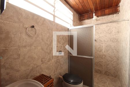 Casa à venda com 381m², 6 quartos e 6 vagasBanheiro Social - 2º Andar