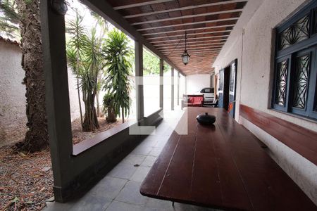 Casa à venda com 381m², 6 quartos e 6 vagasVaranda 