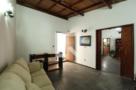 Casa à venda com 381m², 6 quartos e 6 vagasSala - 2º Andar