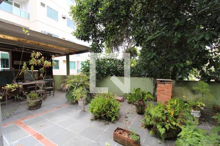 Casa à venda com 381m², 6 quartos e 6 vagasVaranda - 2º Andar