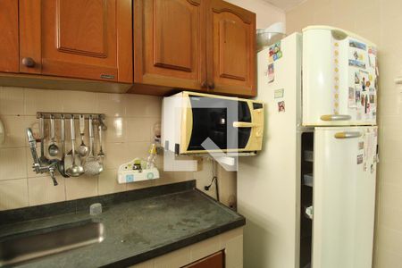 Casa à venda com 381m², 6 quartos e 6 vagasCozinha - 2º Andar