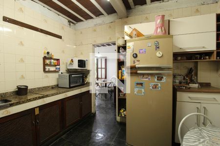 Casa à venda com 381m², 6 quartos e 6 vagasCozinha