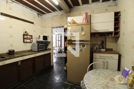 Casa à venda com 381m², 6 quartos e 6 vagasCozinha