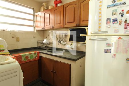 Casa à venda com 381m², 6 quartos e 6 vagasCozinha - 2º Andar