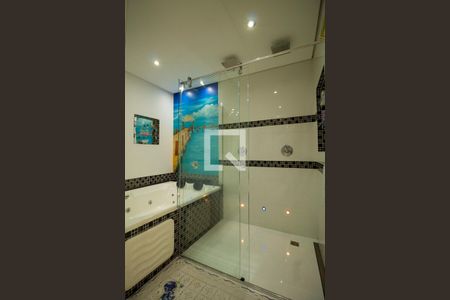 Casa à venda com 402m², 5 quartos e 3 vagasBanheiro da Suíte 1