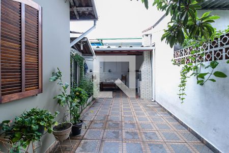 Casa à venda com 400m², 5 quartos e 4 vagasQuintal Casa 3