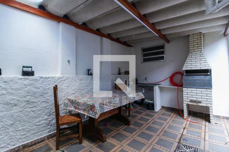 Casa à venda com 400m², 5 quartos e 4 vagasQuintal Casa 3