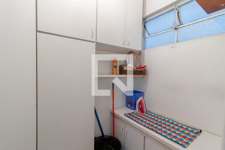 Apartamento à venda com 99m², 2 quartos e 1 vaga Apartamento à venda com 99m², 2 quartos e 1 vagaQuarto de Serviço