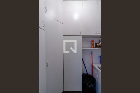 Apartamento à venda com 99m², 2 quartos e 1 vaga Apartamento à venda com 99m², 2 quartos e 1 vagaQuarto de Serviço