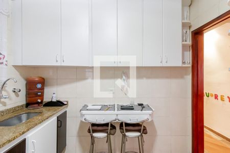 Apartamento à venda com 99m², 2 quartos e 1 vaga Apartamento à venda com 99m², 2 quartos e 1 vagaCozinha