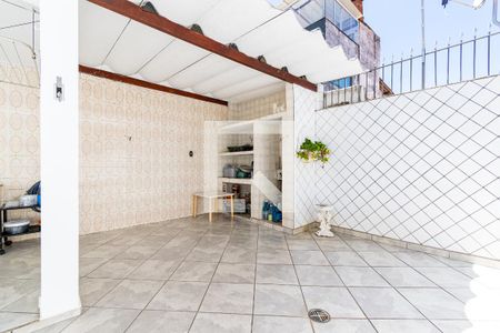 Casa à venda com 171m², 3 quartos e 3 vagas Casa à venda com 171m², 3 quartos e 3 vagasLavanderia