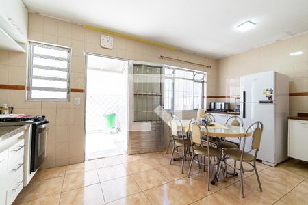 Casa à venda com 171m², 3 quartos e 3 vagas Casa à venda com 171m², 3 quartos e 3 vagasCozinha