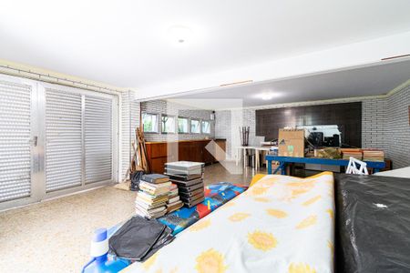 Casa à venda com 171m², 3 quartos e 3 vagas Casa à venda com 171m², 3 quartos e 3 vagasGaragem