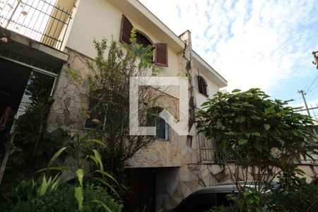 Casa à venda com 210m², 3 quartos e 4 vagasFachada