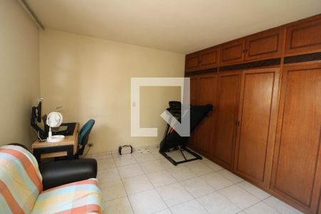 Casa à venda com 210m², 3 quartos e 4 vagasQuarto 2