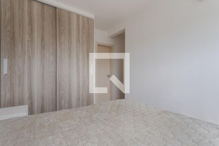 Suíte de apartamento para alugar com 2 quartos, 54m² em Jardim Itu Sabará, Porto Alegre
