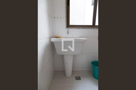 Apartamento à venda com 124m², 3 quartos e 3 vagas Apartamento à venda com 124m², 3 quartos e 3 vagasÁrea de serviço