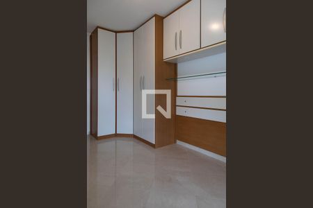 Apartamento à venda com 124m², 3 quartos e 3 vagas Apartamento à venda com 124m², 3 quartos e 3 vagasSuíte 2