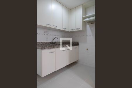Apartamento à venda com 124m², 3 quartos e 3 vagas Apartamento à venda com 124m², 3 quartos e 3 vagasCozinha