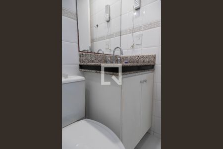 Apartamento à venda com 124m², 3 quartos e 3 vagas Apartamento à venda com 124m², 3 quartos e 3 vagasBanheiro da suíte 1