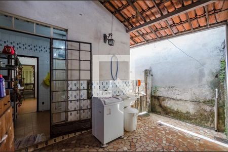 Casa à venda com 180m², 3 quartos e 1 vaga Casa à venda com 180m², 3 quartos e 1 vagaÁrea de Serviço